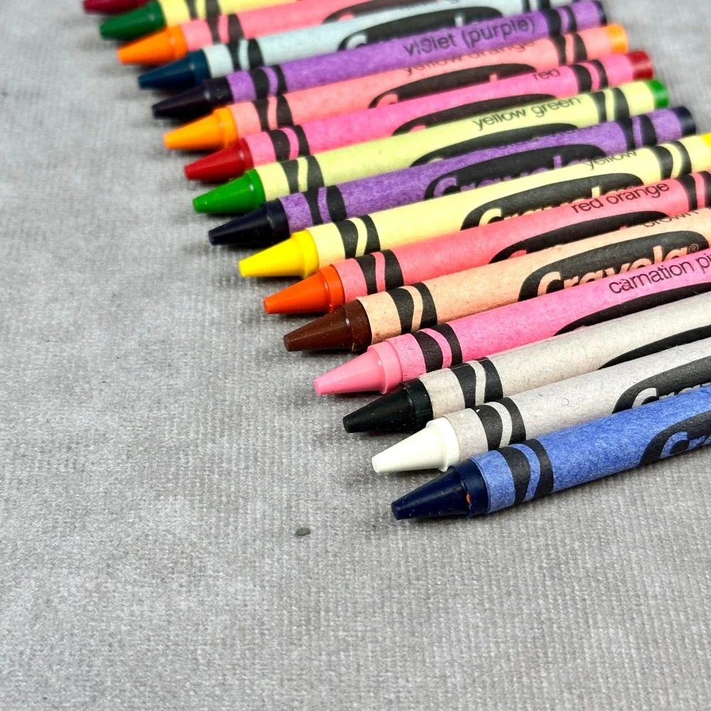 Vintage 1997 Crayola Crayons 16 Count Classic Colors Non Toxic Art Supplies